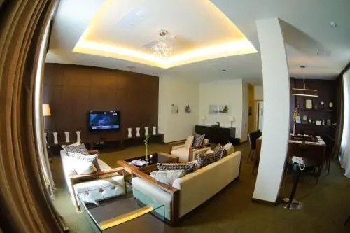 Voyage Hotel