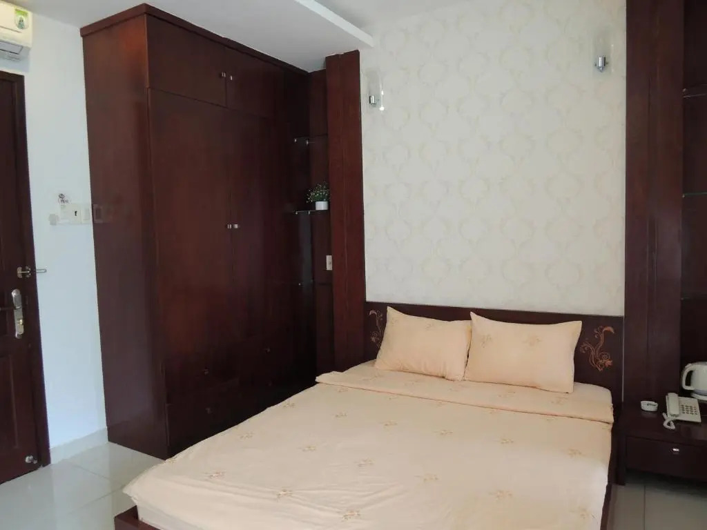 Alupoint Hotel