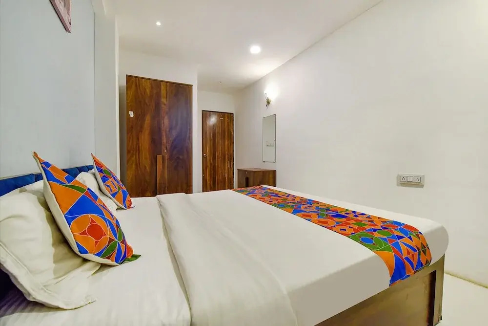 Capital O 87586 Hotel Code