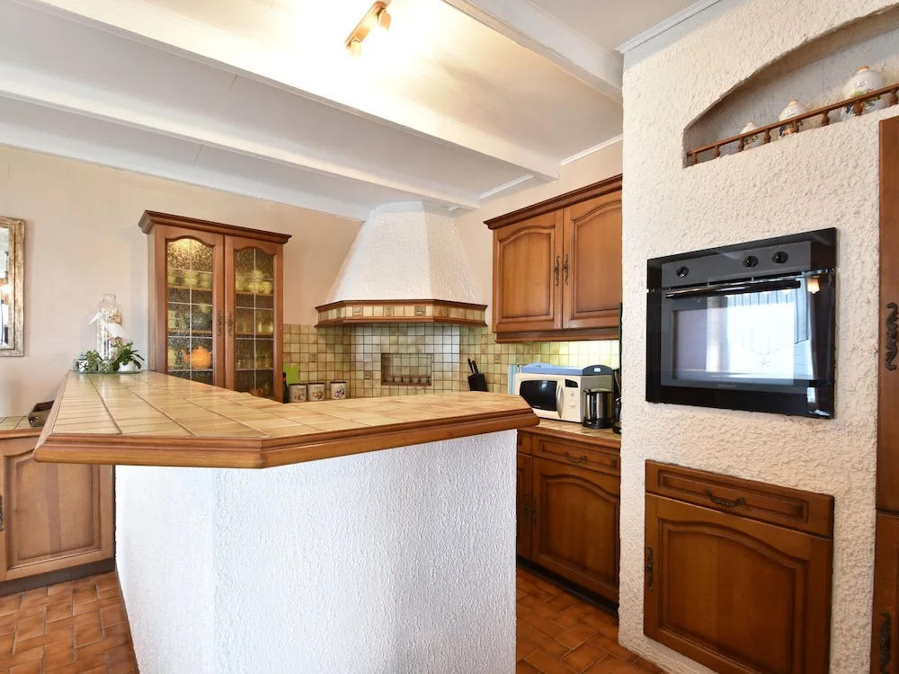 Beautiful holiday home by the sea in Penmarch