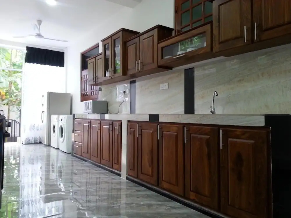 Coral Palm Villa and Apartment