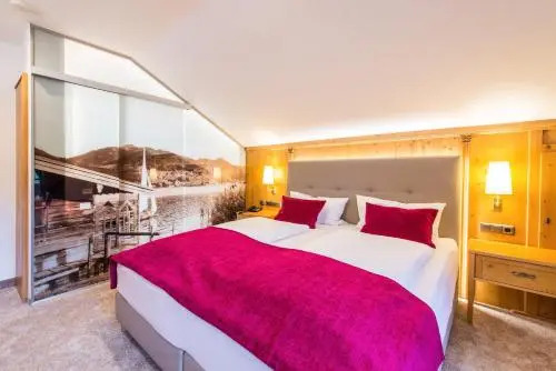 SL Hotel