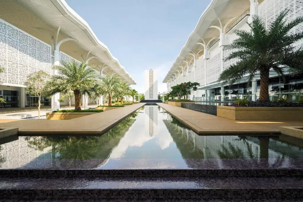 Movenpick Hotel & Convention Centre KLIA