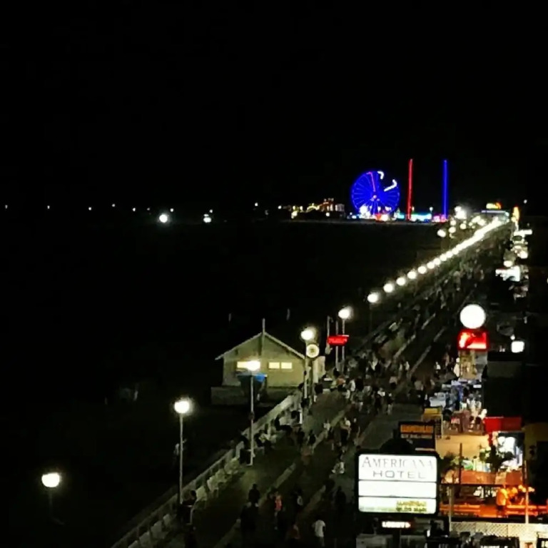 Monte Carlo Boardwalk / Oceanfront Ocean City