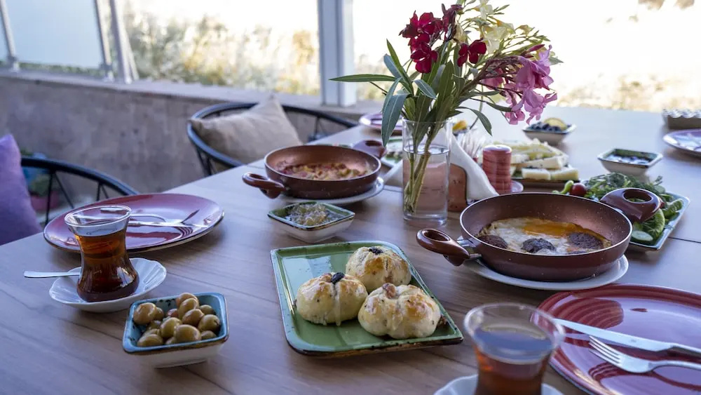 Ebruli Otel Cunda