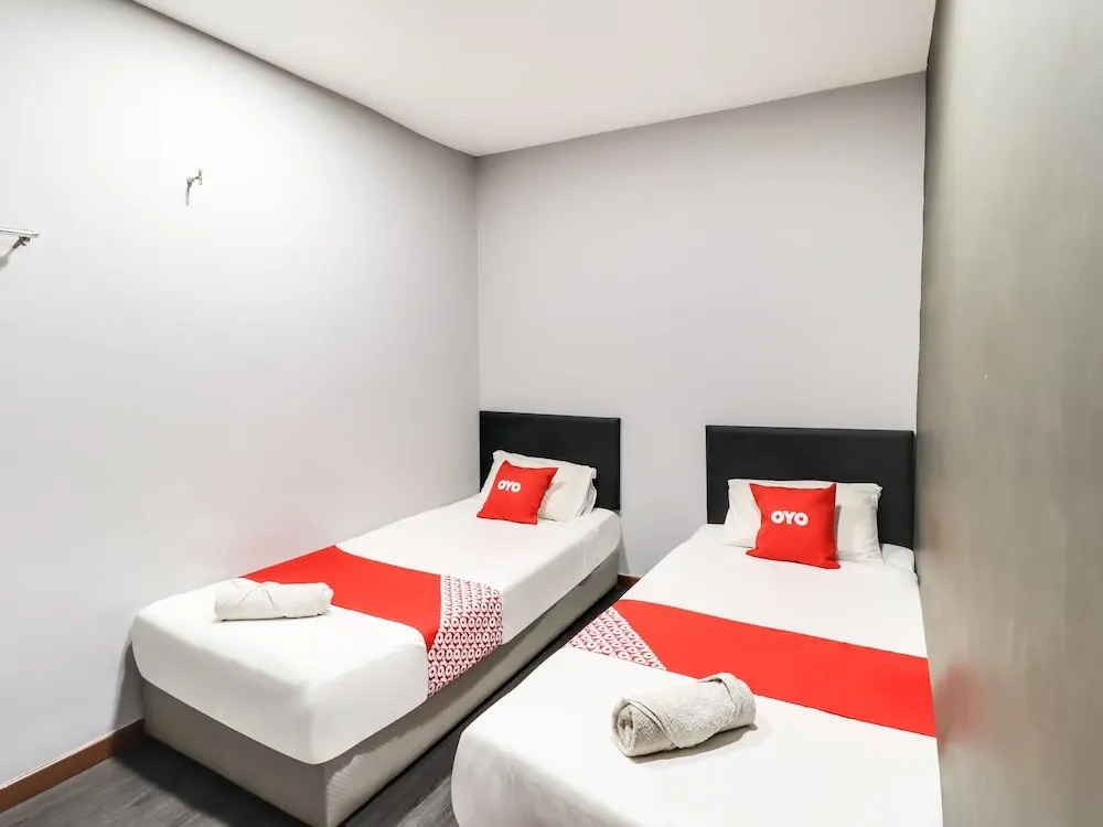 Moonnight Hotel by OYO Rooms