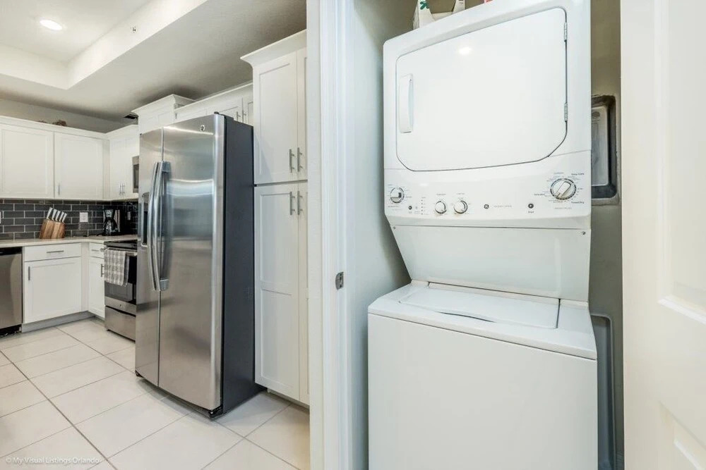 4741ct Unit101 Amazing Story Lake Brand New Condo 2 Bedroom Townhouse by Redawning