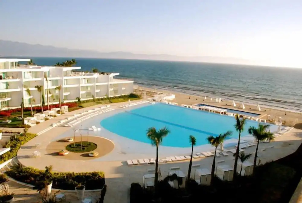 AMAZING BEACH FRONT - ACQUA NUEVO VALLARTA - MX