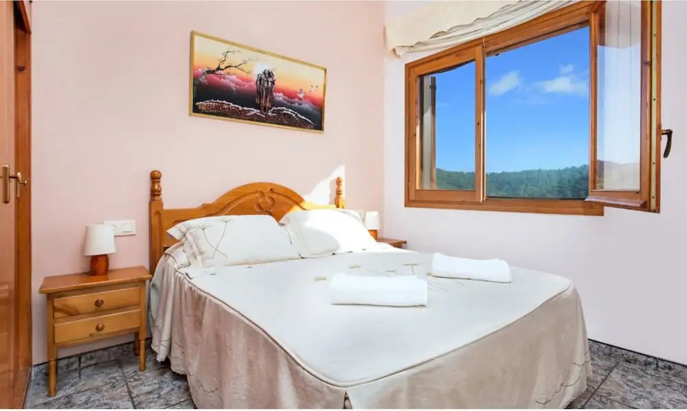 House - 4 Bedrooms with Pool and WiFi - 107534