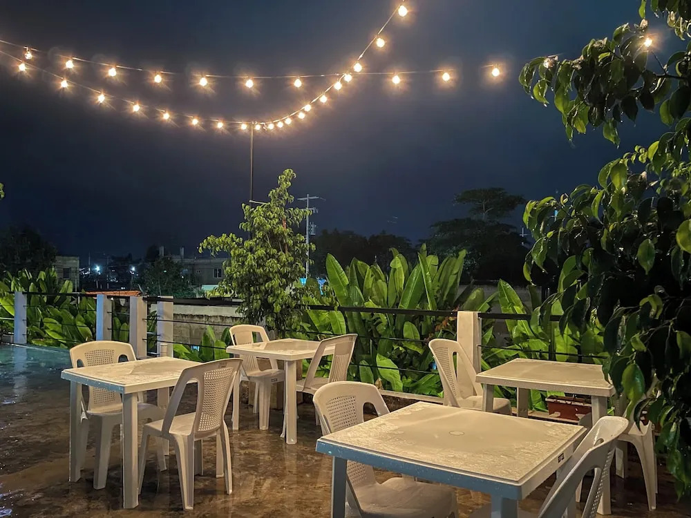 Sac Ek Hotel