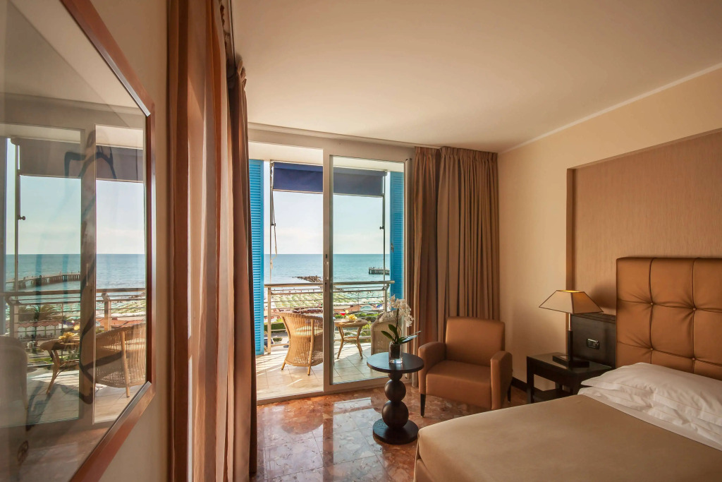 Hotel Excelsior