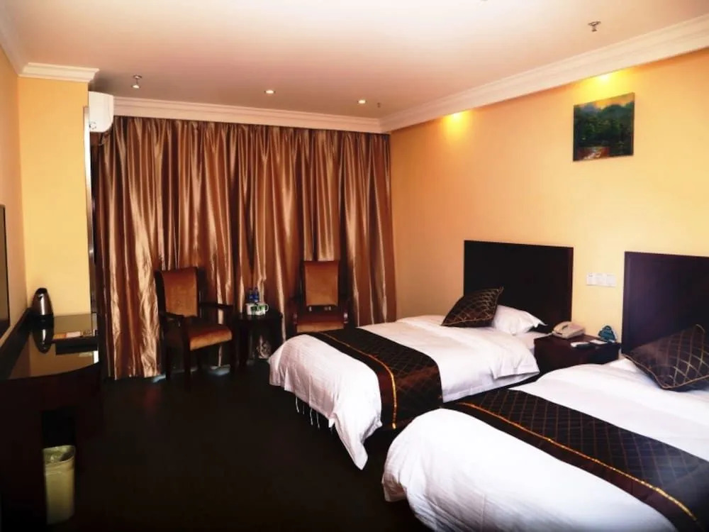 GreenTree Inn Shanghai Pudong Airport Heqing Huanqing Middle Road Express Hotel