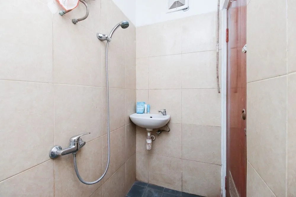 Airy Gatot Subroto 194 Bandung