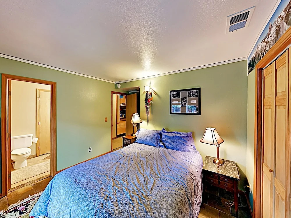 New Listing! Luxe Getaway W/ Patio & Hot Tub 4 Bedroom Duplex