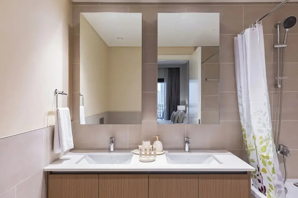 Maison Privee - Creekside Elegance w/ Canal Vws at Creek Beach