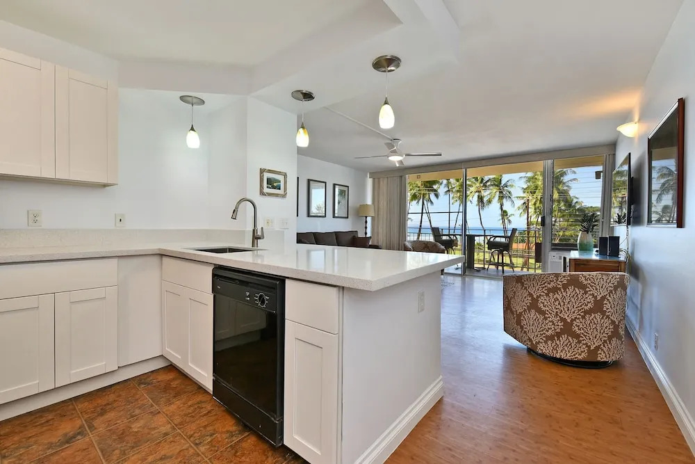 Island Surf 306 condo