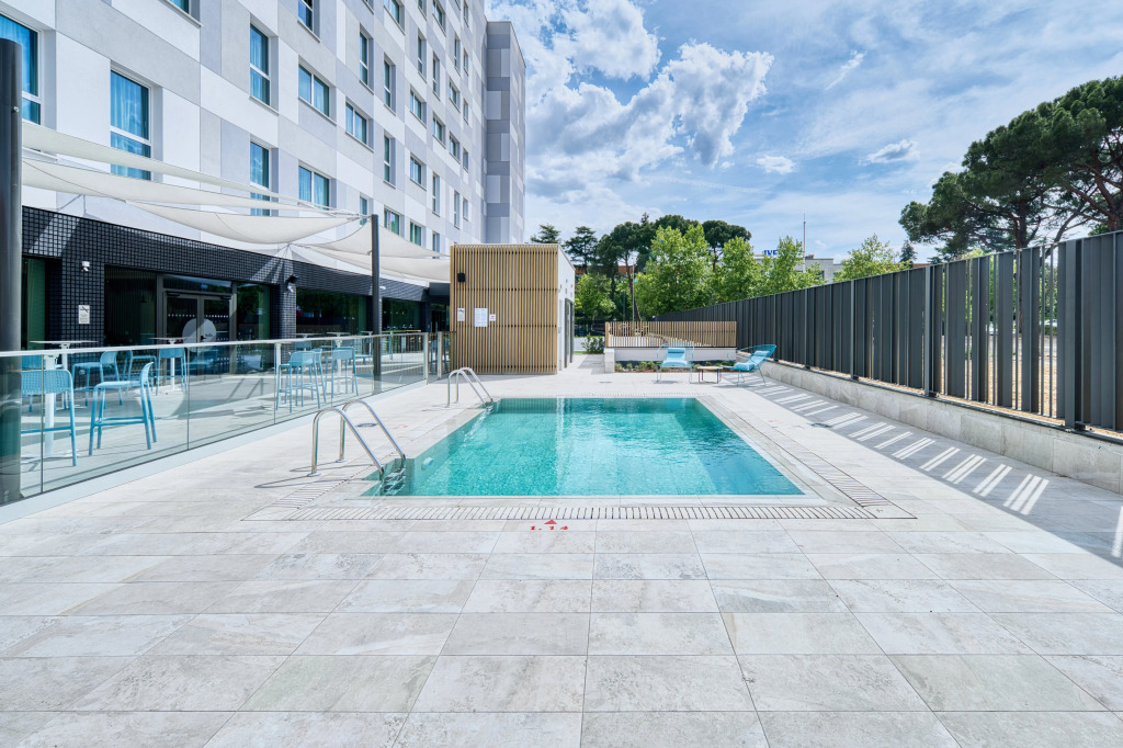 Holiday Inn Express - Madrid - Airport by IHG
