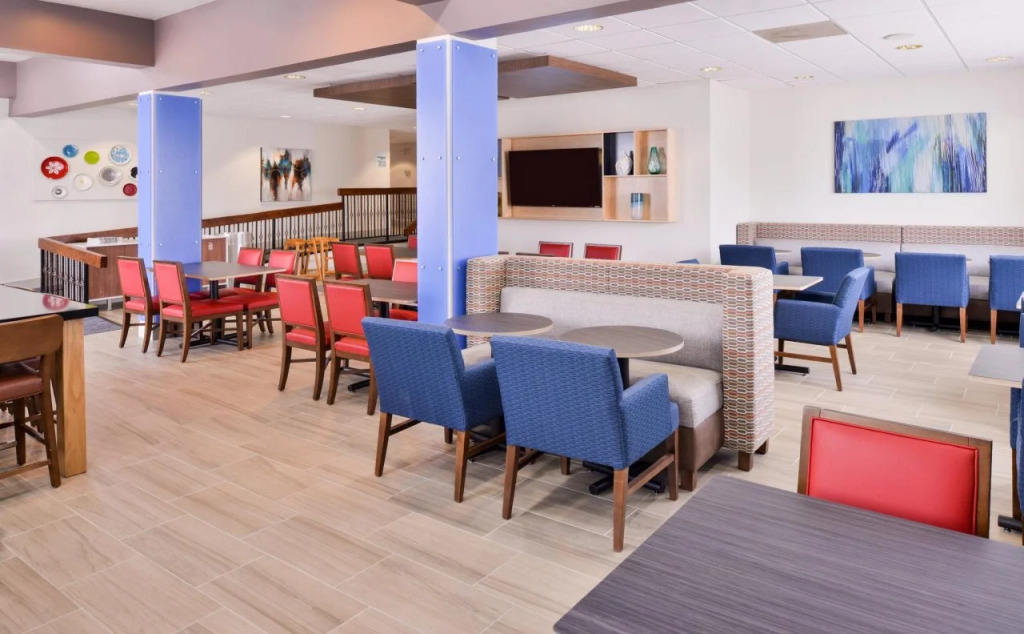 Holiday Inn Express Burlington by IHG