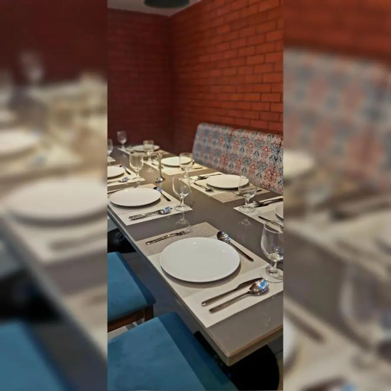 Hotel Red Chillee Restro