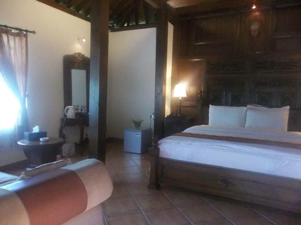 Joglo Plawang Villa & Resort