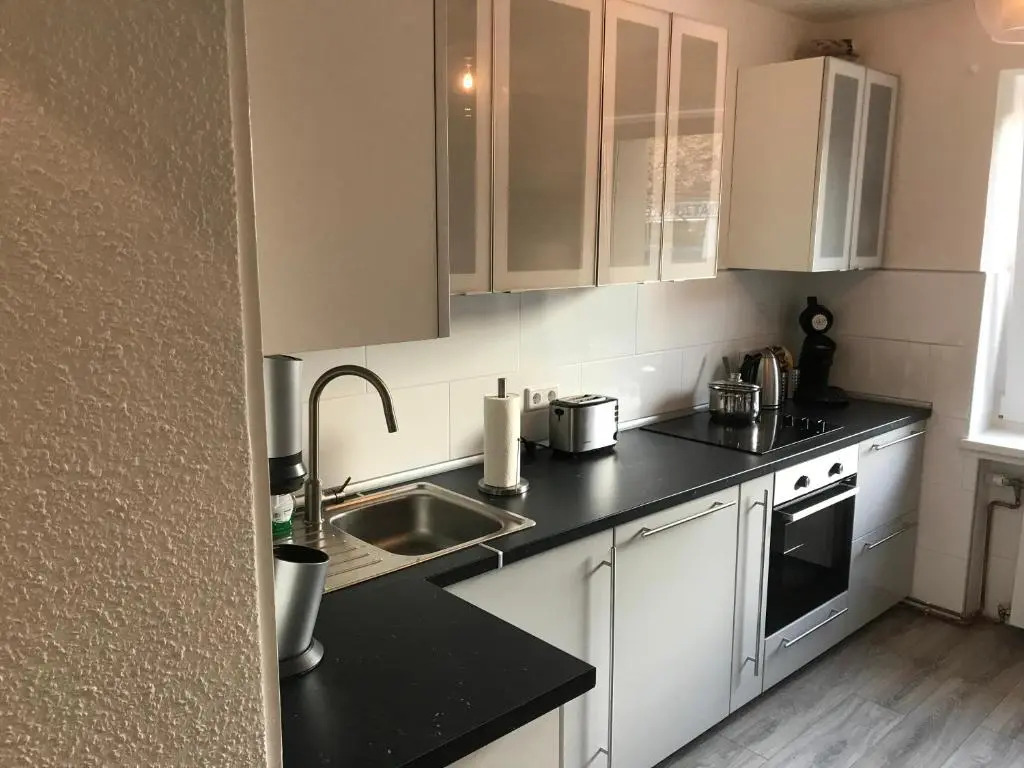3. 5 min to HANNOVER MESSE FAIR GROUND PRETTY 2 ROOM APARTMENT