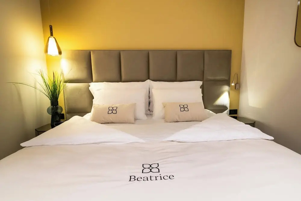 Resort Beatrice - Luxury Apartments - Pool & Sauna & Parking
