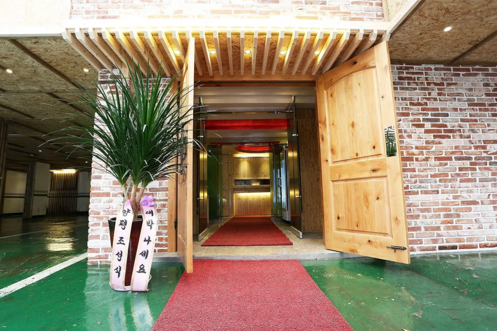 Eco Hotel