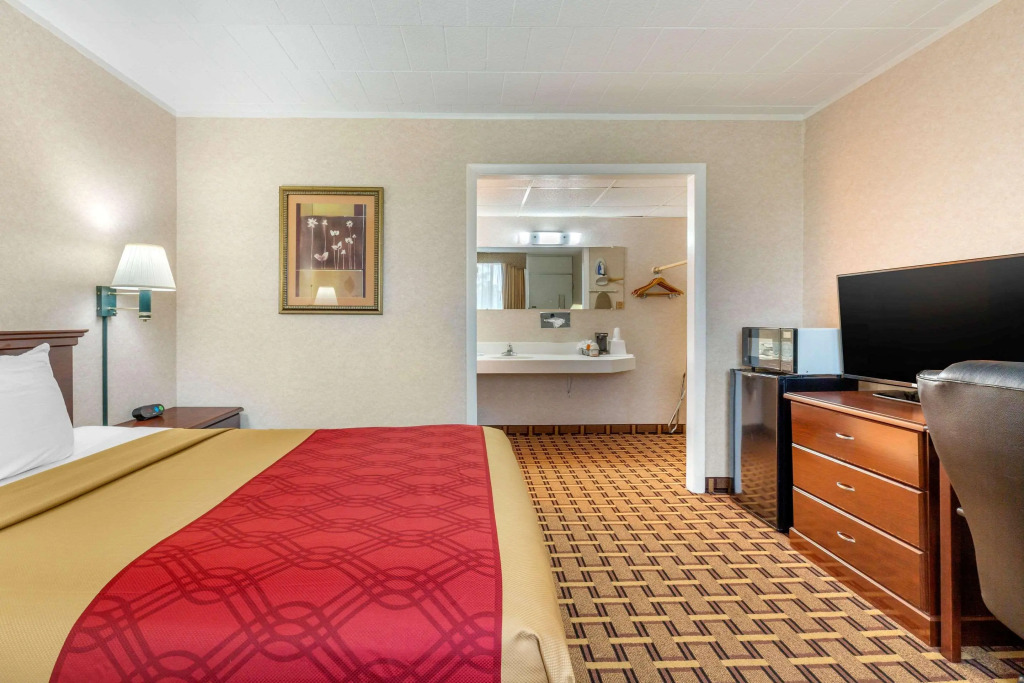 Econo Lodge Mystic