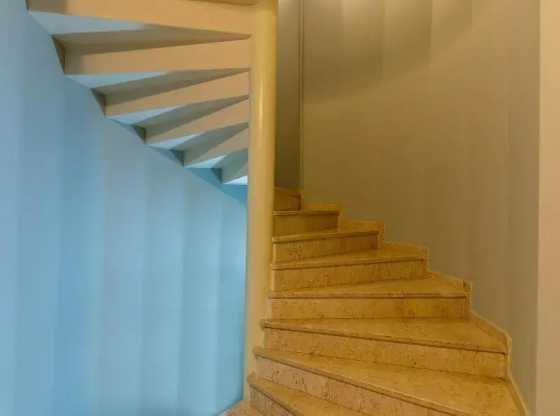 Senior Pera Suites