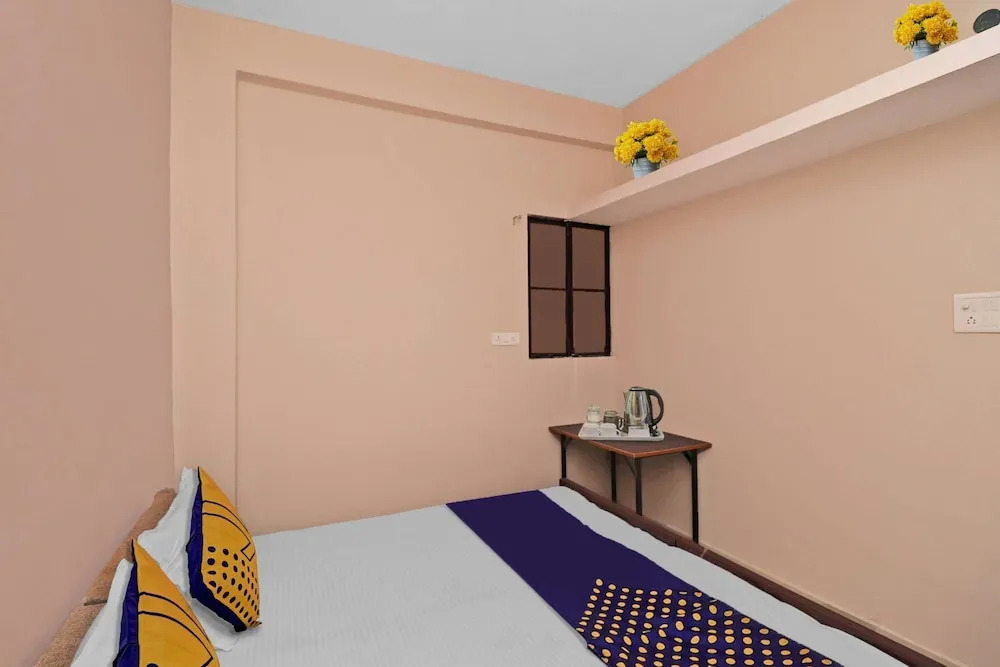 Shivram Hotel by OYO Rooms