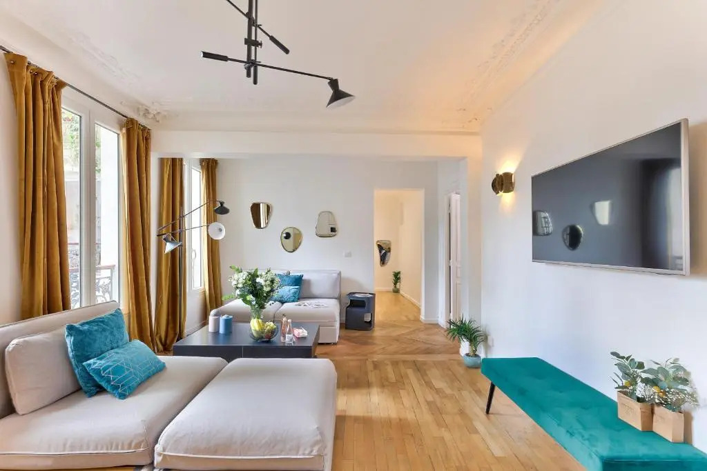 99 - Urban Fabulous 6 Bedrooms