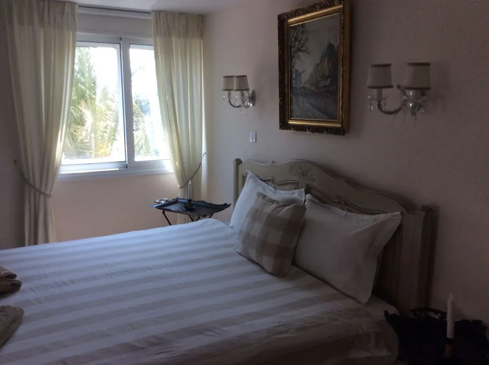 The Central Suites