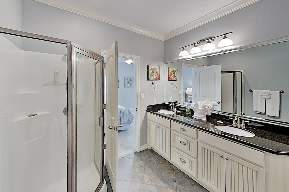 Relax-n-sea: Gulf-view Dream, 100 Steps To Beach! 3 Bedroom Home