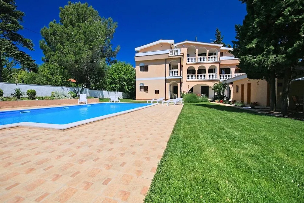 Sun Palace Residence