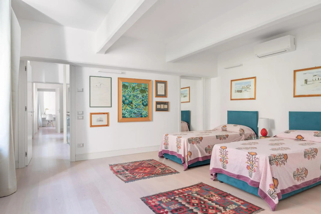 Valverde Art Space Loft by DomuSicily