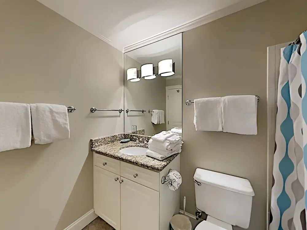 Emerald Dunes #405 by Southern Vacation Rentals