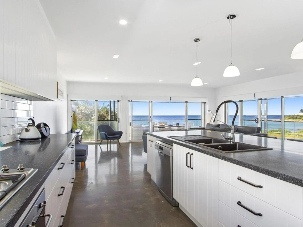 Catalina - brand new house