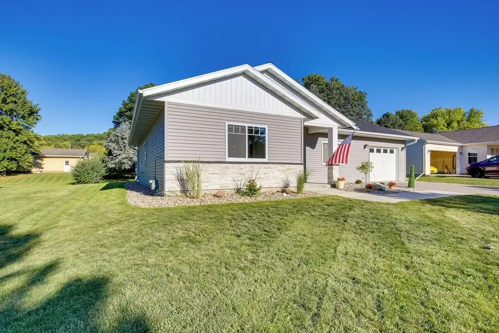 Mankato Getaway w/ Game Room & Salt Water Hot Tub!