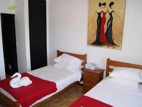 ''Mi casa, su casa'' Guest House & Coffee House