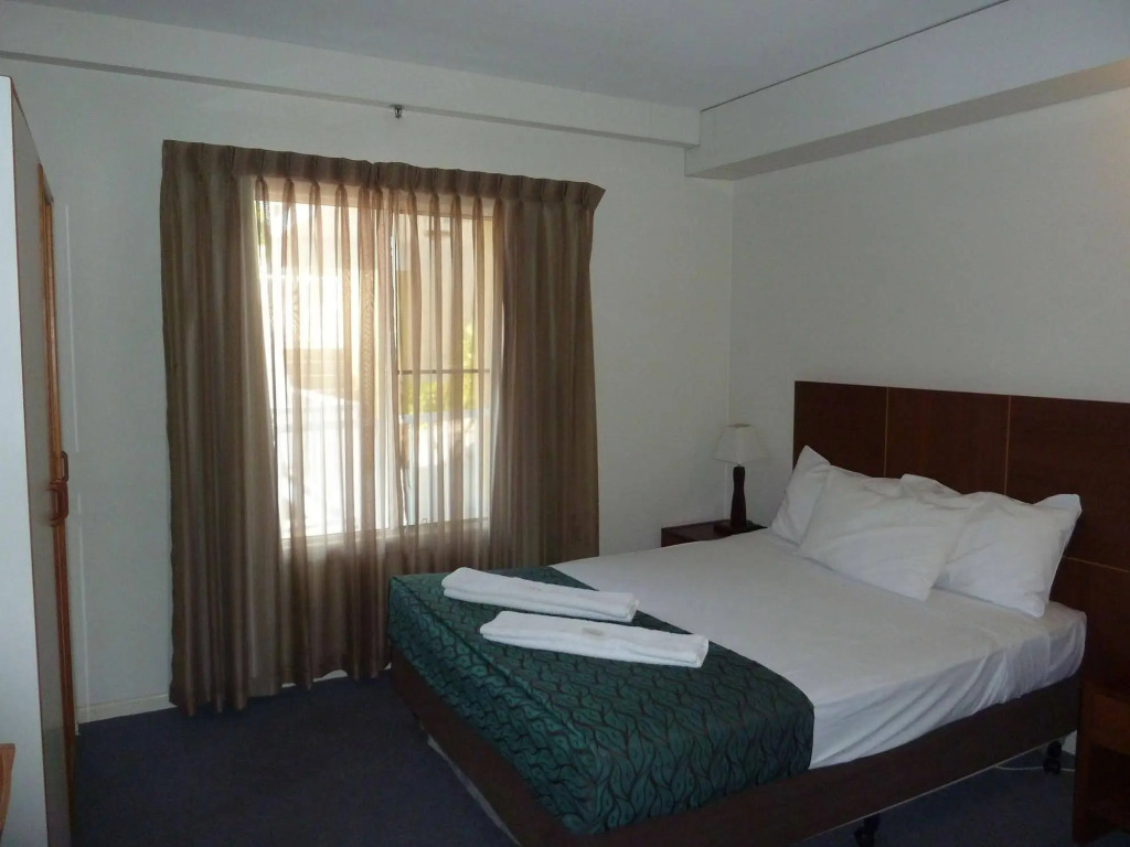Cullen Bay Resort