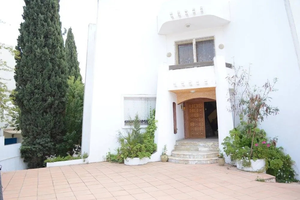 Villa With 5 Bedrooms in Gammarth Supérieur, With Private Pool, Enclos