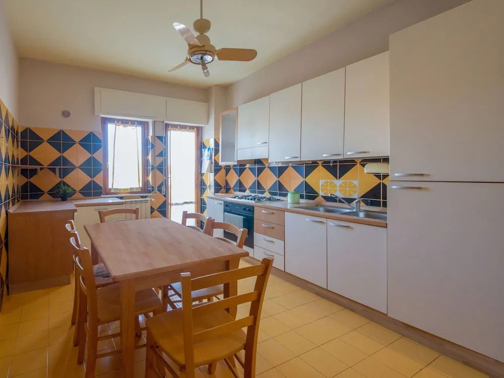 Lovely Holiday Home in Catania near Sea