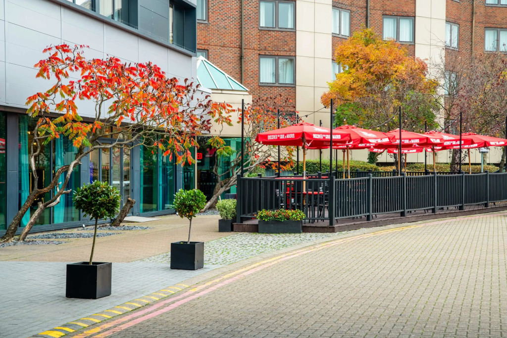 Radisson RED London Heathrow