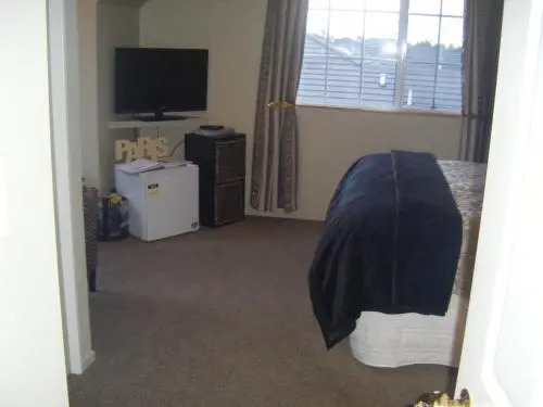 Royal Palms Papamoa Bed & Breakfast