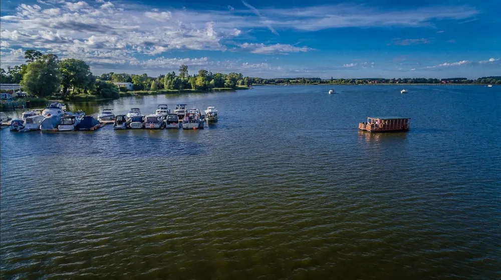 Hausboot Neustrelitz am Zierker See