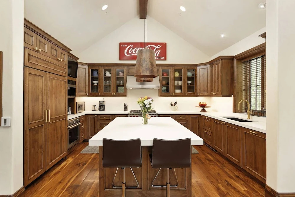 Fox Crossing Luxury Home