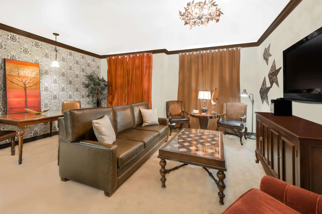 Hawthorn Suites by Wyndham Lubbock