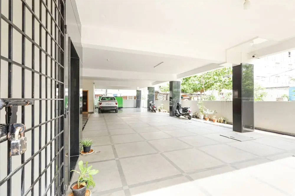 FabHotel Karthikeya Residency - 900m from Tirupati Bus Stand