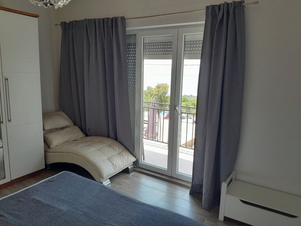 Apartments Roza