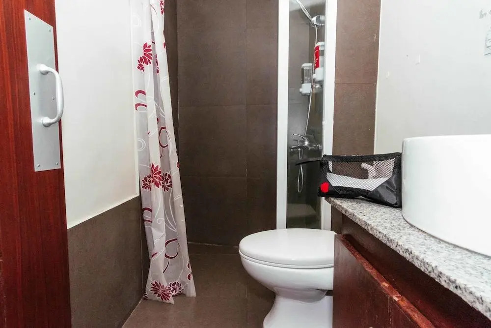 RedDoorz @ Chino Roces Makati